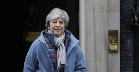 Funt mocno w dół. Premier May nie ma poparcia własnej partii w sprawie brexitu