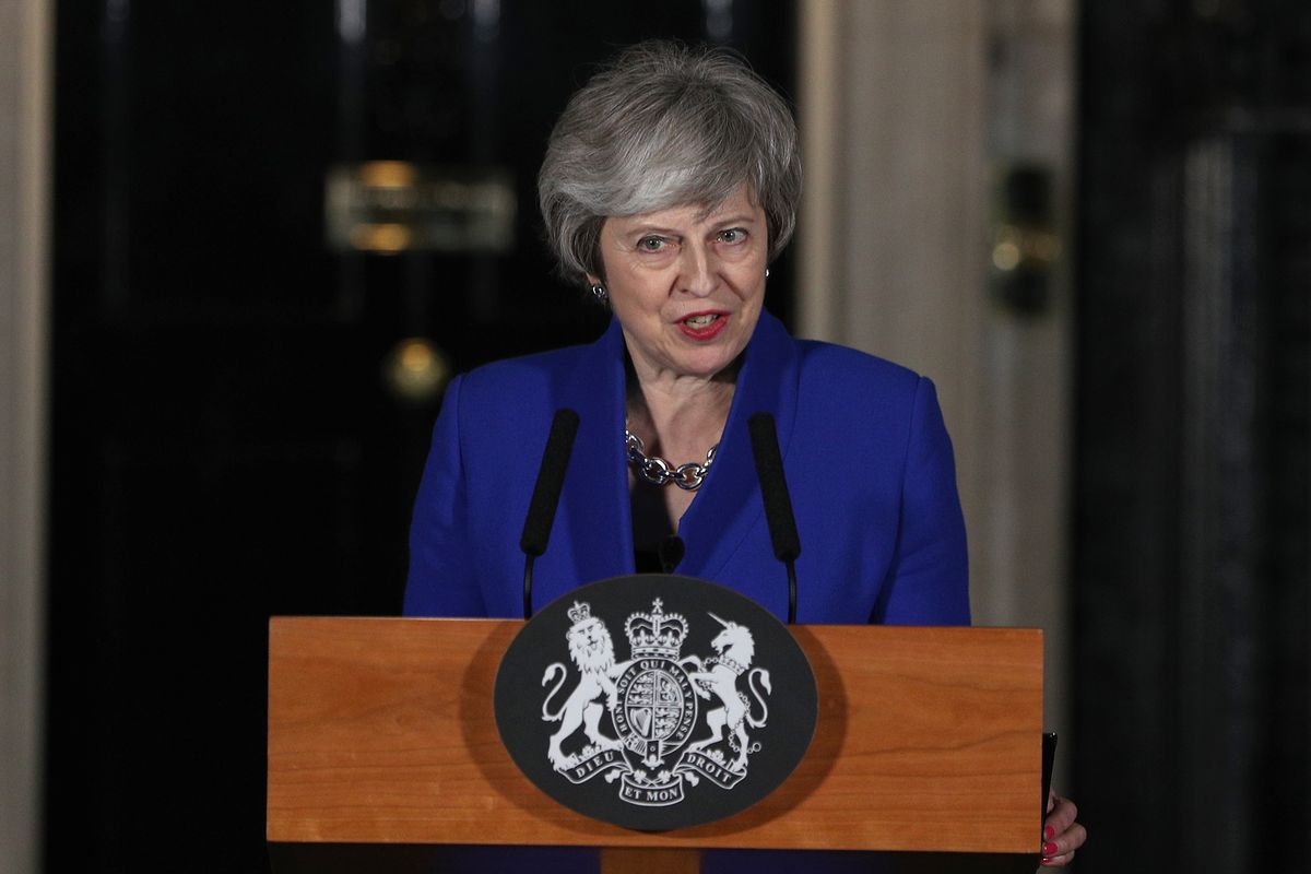 May pozostanie premierem do końca brexitu. Minister finansów zdradza