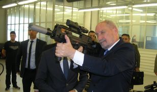 Antoni Macierewicz próbował wymusić lot. "Straszenie, a potem wielka obraza”