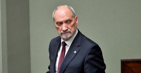 MON będzie zatrudniać i dawać podwyżki. Zyska ponad 40 tys. pracowników