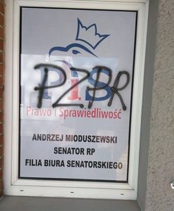 Kujawsko-pomorskie. Namalowała obraźliwe graffiti na biurze PiS. Została zatrzymana