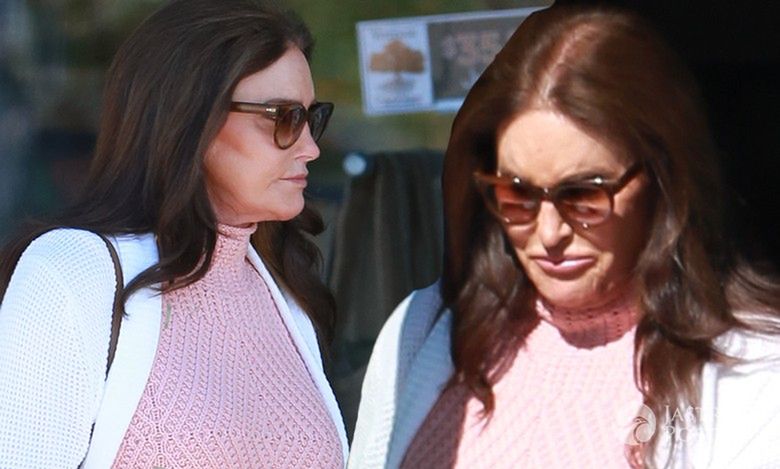 Caitlyn Jenner przyłapana podczas zakupów. Na galach zachwyca, a w wersji codziennej? [GALERIA]