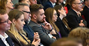 Kielce: Dekada w Biznesie w Targach Kielce. Przedsiębiorcy, biznesmeni, liderzy, ludzie sukcesu - 270 osób na konferencji
