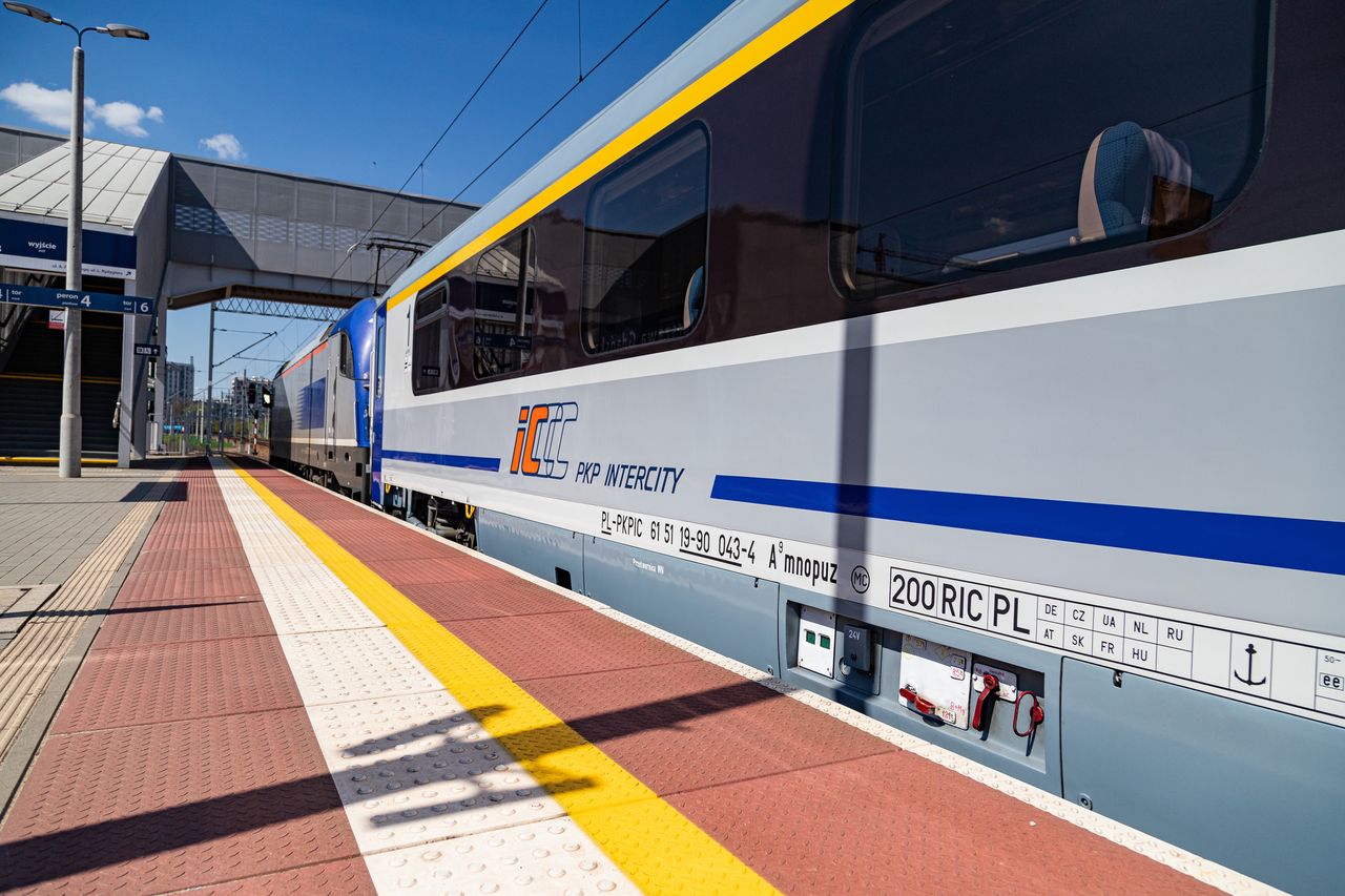 Nowe pociągi PKP Intercity wyjadą na tory. Prezes zapowiada krótsze podróże