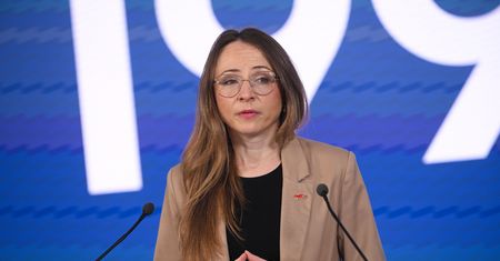 Rewolucja w umowach o pracę. Reforma blokowana? Ministra: jestem w ciężkim szoku