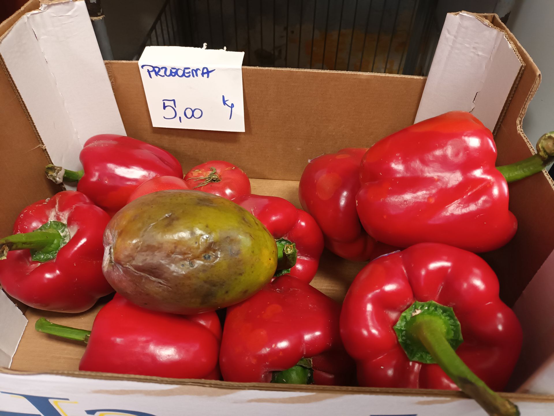 Przecenione warzywa z krótkim terminem przydatności