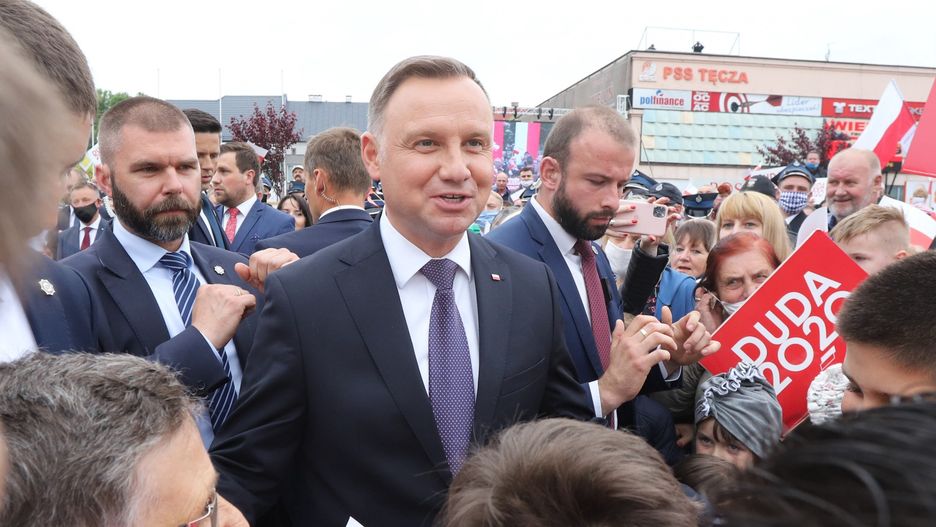 Wybory 2020. Andrzej Duda cały czas liderem
