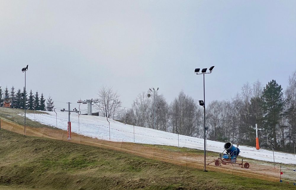 Bytom. W Sport Dolinie działają stok narciarski oraz zimowy plac zabaw dla dzieci.