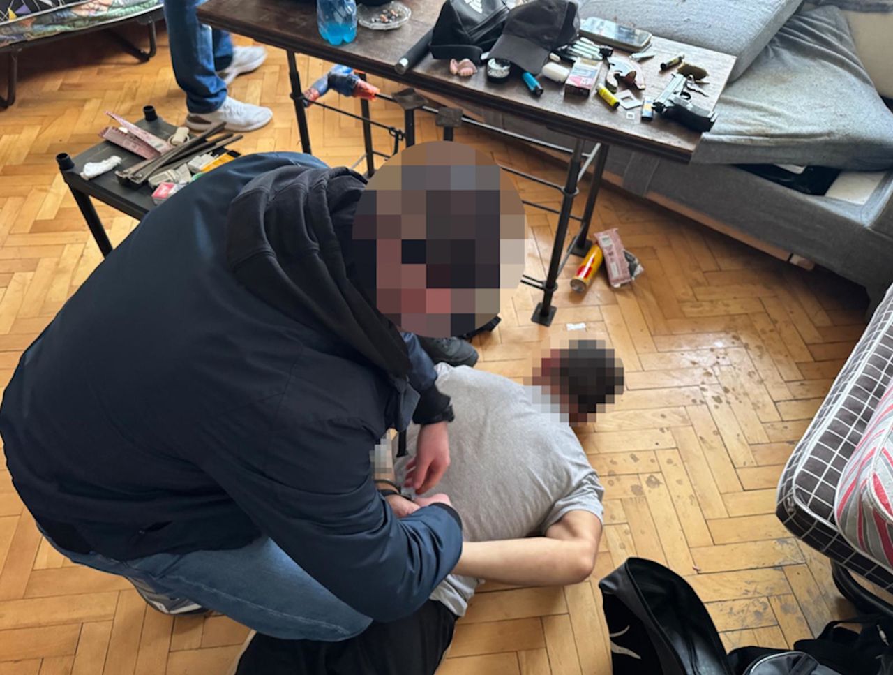 Tłumaczył, że strzelał do gołębi. 43-latek ostrzelał szkołę w Warszawie