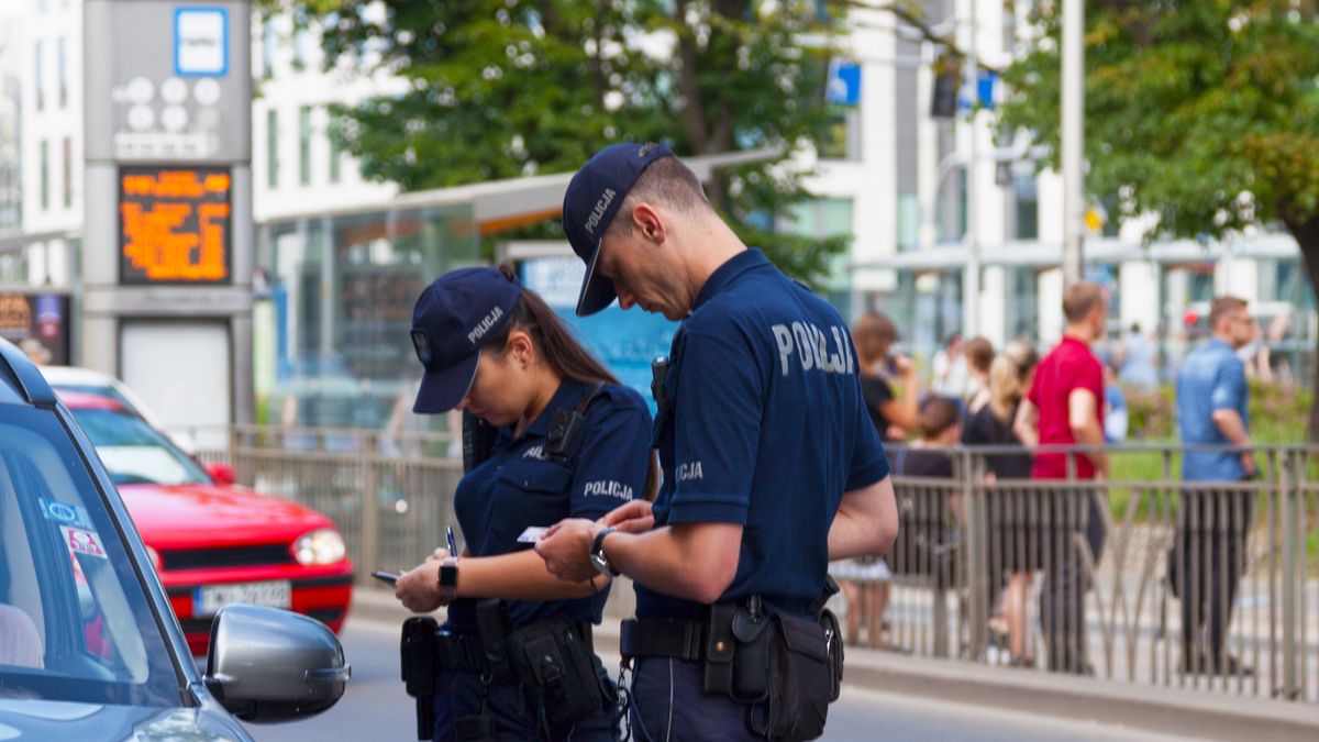 Policja z apelem na Wszystkich Świętych