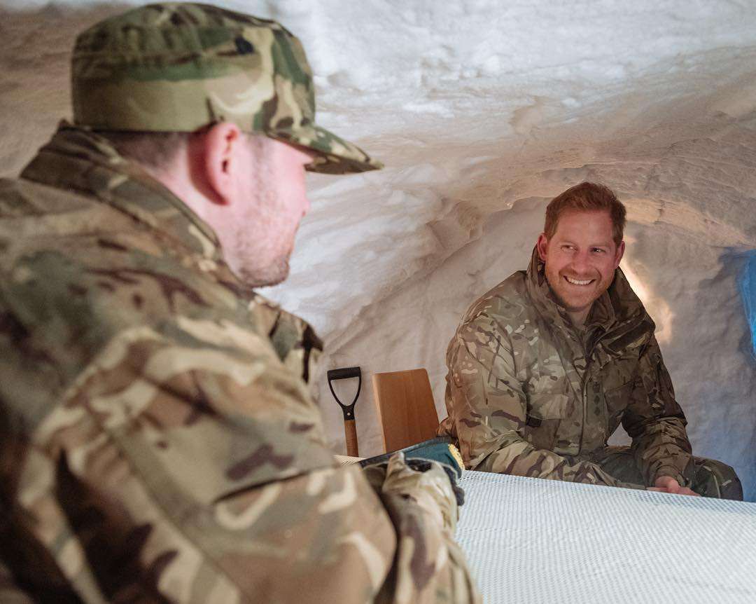 Książę Harry zabrał zdjęcia Meghan Markle do Norwegii