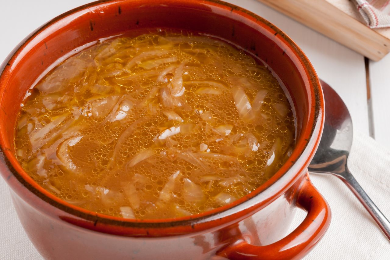 Onion soup is a delicacy today.