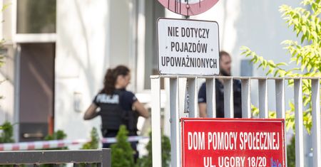 Atak nożownika w poznańskim DPS. Opiekunka ranna, napastnik zatrzymany