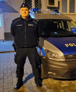 Nie wahał się ani chwili. Policjant eskortował poparzone niemowlę