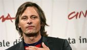 Co wydaje, czyta i pisze Viggo Mortensen