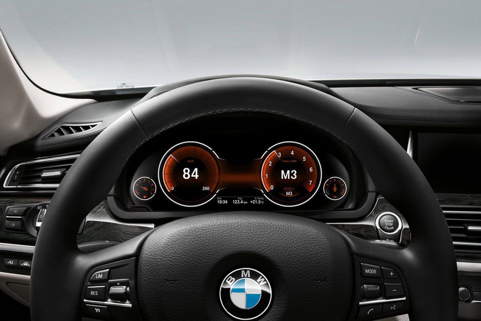 BMW serii 7 na rok 2013 - megagaleria niemieckiego okrętu flagowego 219