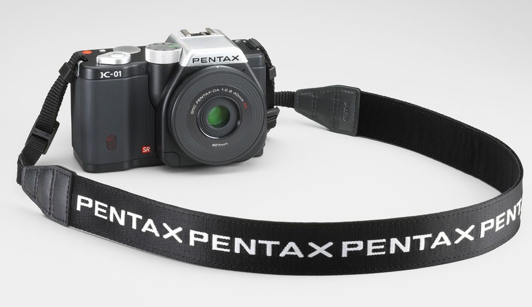 Pentax K-01 - matryca i obiektywy z lustrzanek, design z wyższej półki 21