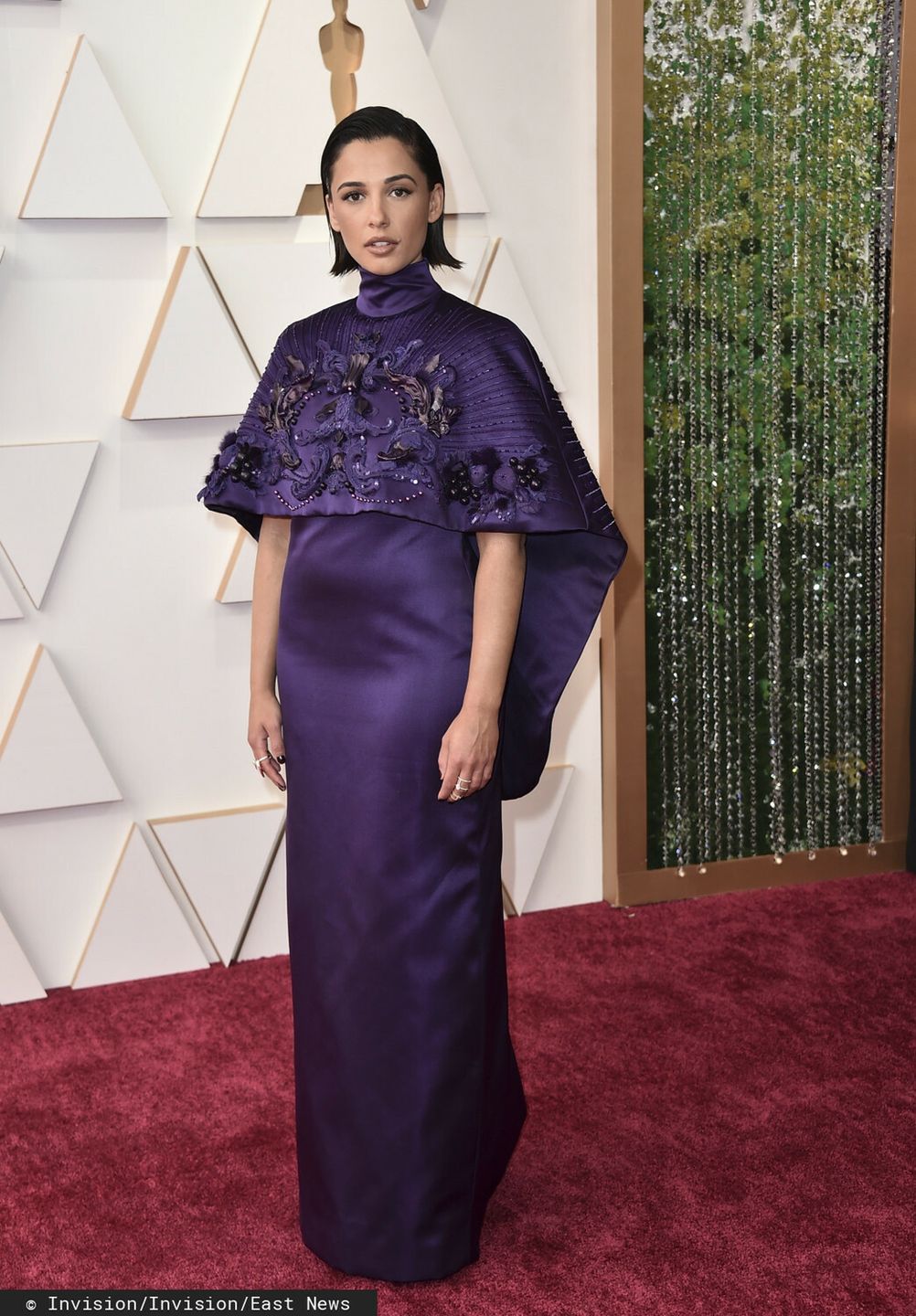 Naomi Scott – Oscary 2022, kreacja: Fendi