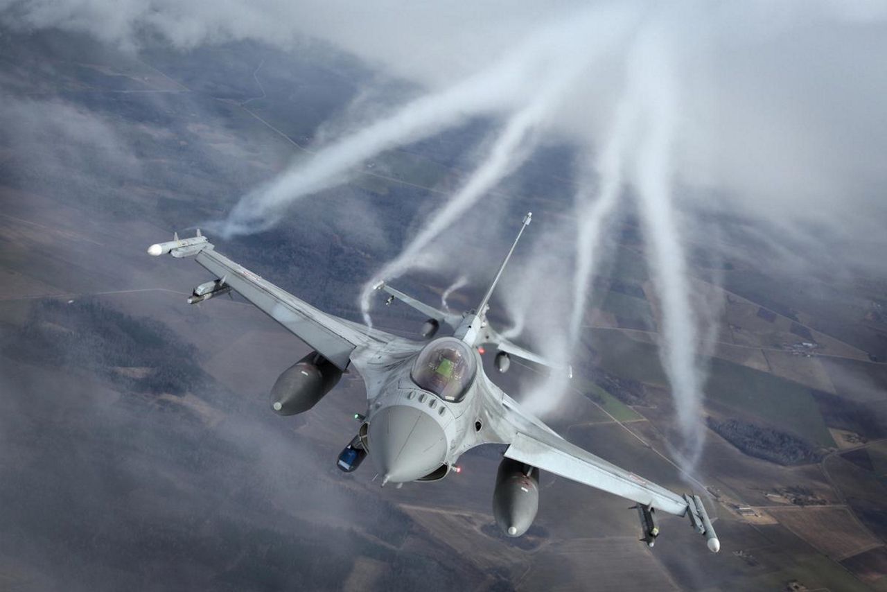 Polacy bronią litewskiego nieba. Wysłaliśmy F-16