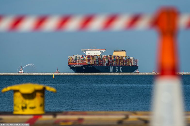 MSC Gulsun w Gdanskim Porcie
23.08.2019 - Gdansk, MSC Gulsun, najwiekszy na swiecie kontenerowiec w swoim dziewiczym rejsie wplynie do terminalu DCT Gdansk.   N/z  / Fot. Karol Makurat/REPORTER
Karol Makurat/REPORTER