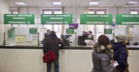Zmiany w godzinach pracy urzędów. Będą otwarte dłużej. To jednak nie wszystko