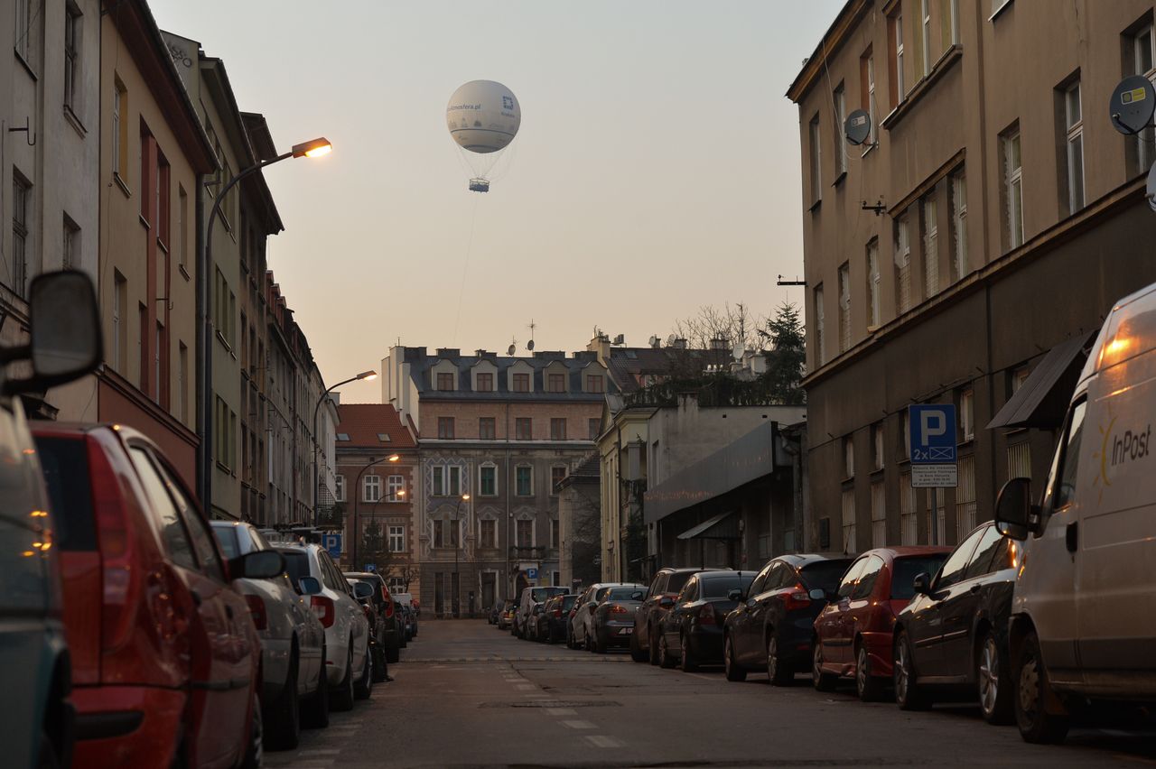 Małopolskie/ Boom na rynku nieruchomości; ceny poszybowały 
