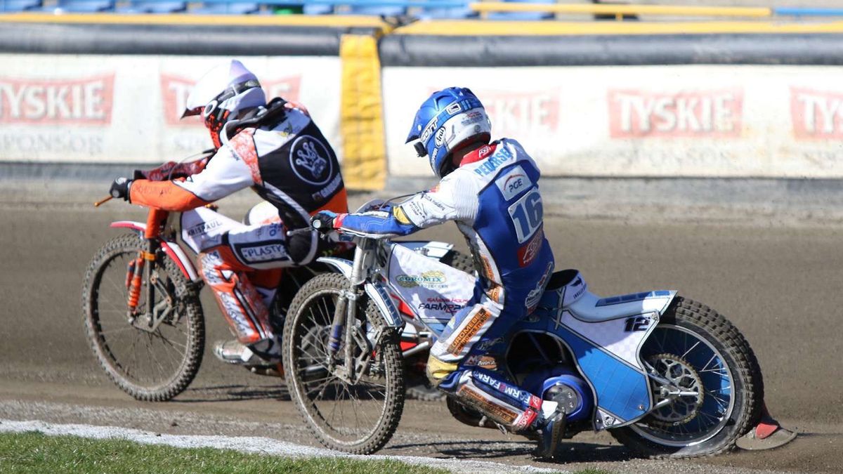 Zdjęcie okładkowe artykułu: WP SportoweFakty / Jakub Brzózka / Nicki Pedersen jedzie z tyłu