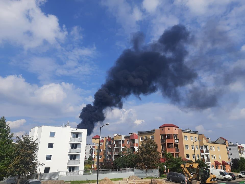 Ciemny dym widoczny nad Lublinem