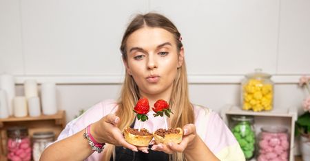 Zrobiłam deserowe różyczki dla mamy. Stwierdziła, że to najlepszy prezent, jaki dostała