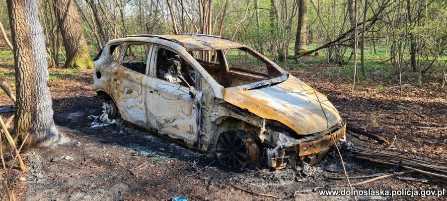 Świdnica. Ukradł, a następnie podpalił samochód. 23-latek w rękach policji