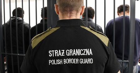 Pod konwojem odwiezieni do granicy. Ukraińcy muszą opuścić Polskę