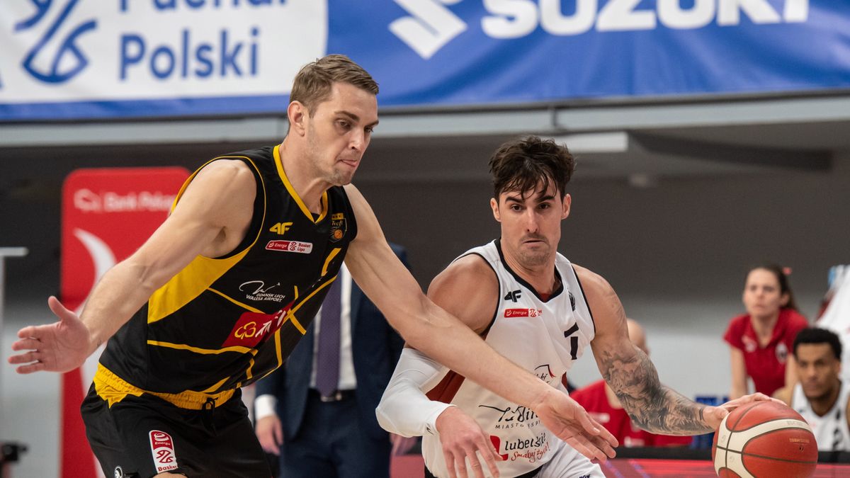 Na zdjęciu od lewej: Roland Freimanis i Troy Barnies podczas meczu Polski Cukier Start Lublin - Trefl Sopot