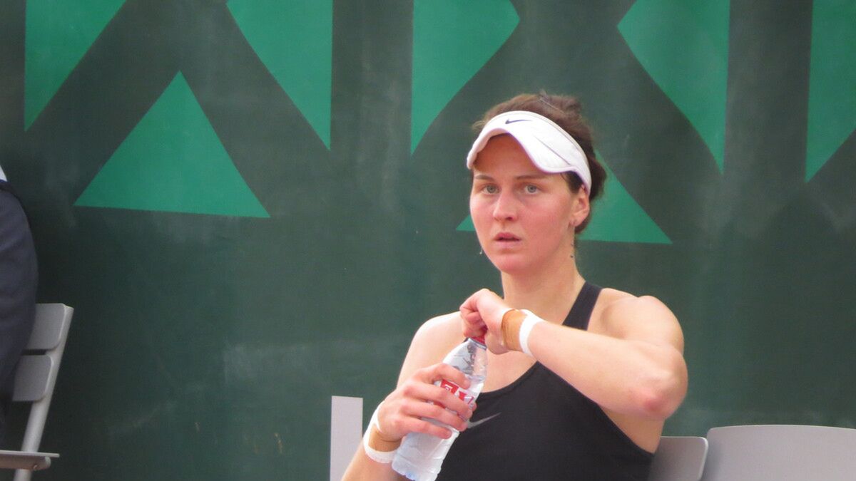 Zdjęcie okładkowe artykułu: Wikimedia Commons / DarDarCH / Ludmiła Samsonowa na kortach Roland Garros