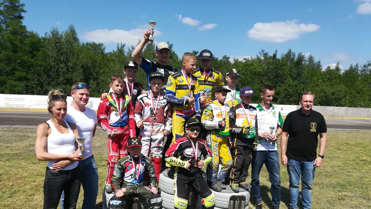 podium zawodów w Rędzinach