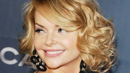 5. Izabella Miko