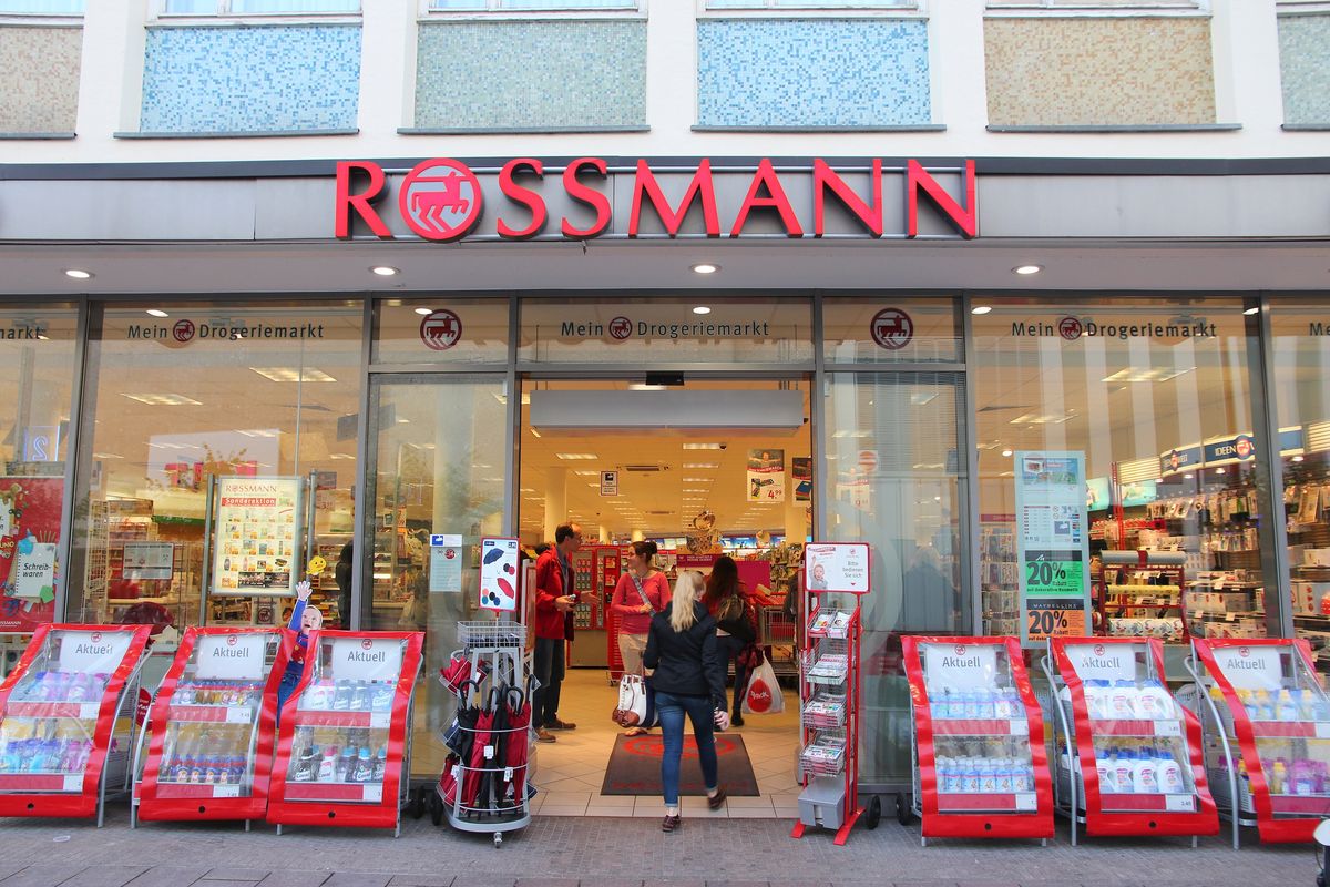 Rossmann promocja 2+2 gratis pod hasłem "Ciało, włosy i paznokcie pięknie od nowa"