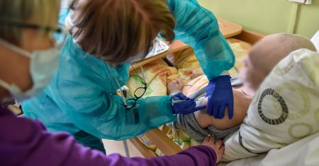 Koronawirus. Prawie 7 tys. zakażeń w Polsce. We Wrocławiu przybyło chorych, 5 osób zmarło