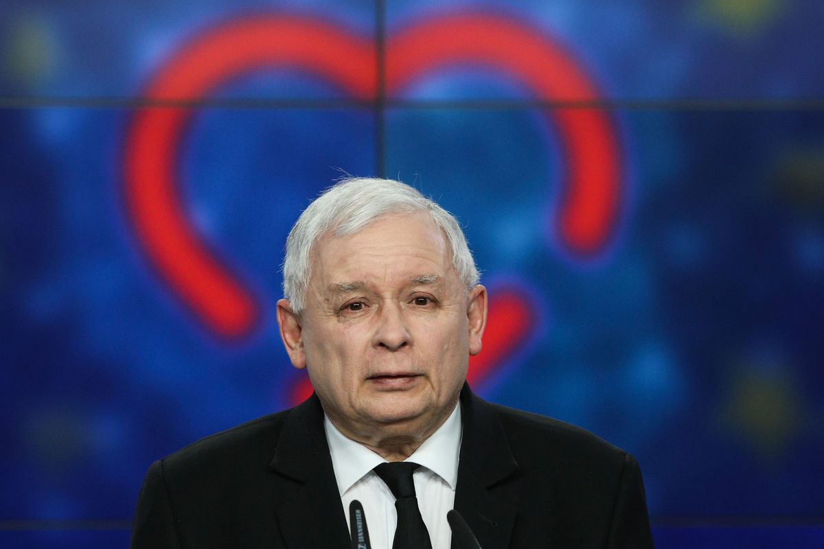 Wiejas: "Kaczyński żyje w swoim świecie. Druga możliwość niepokoi" (Opinia)