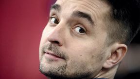 Marek Plawgo na motocyklu zwiedza Włochy. To zdjęcie mrozi krew w żyłach