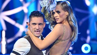 Kaczorowska prezentuje efekty ZMYSŁOWEJ sesji z Gurłaczem: "Namiętność. Magia. Poezja". Głębokie?