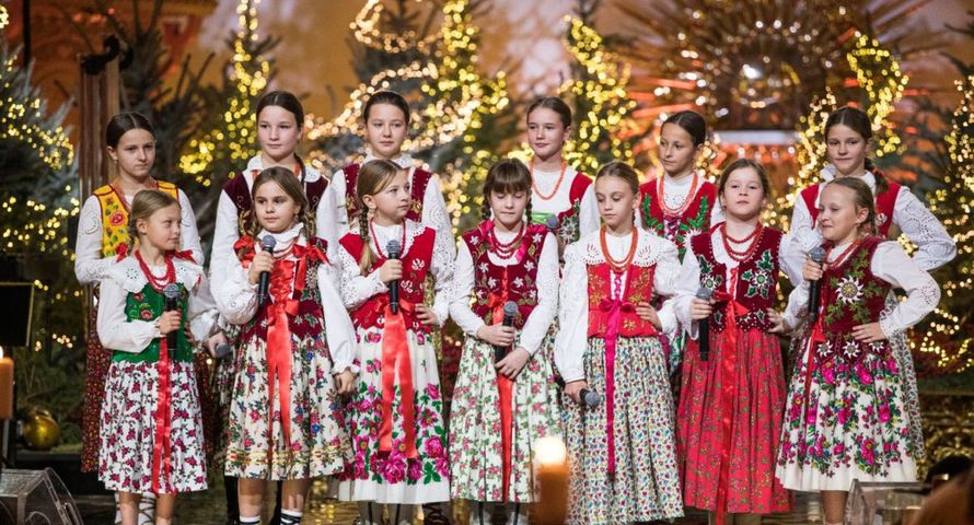 Kolędowanie na antenach TVP. Cztery premiery na Boże Narodzenie