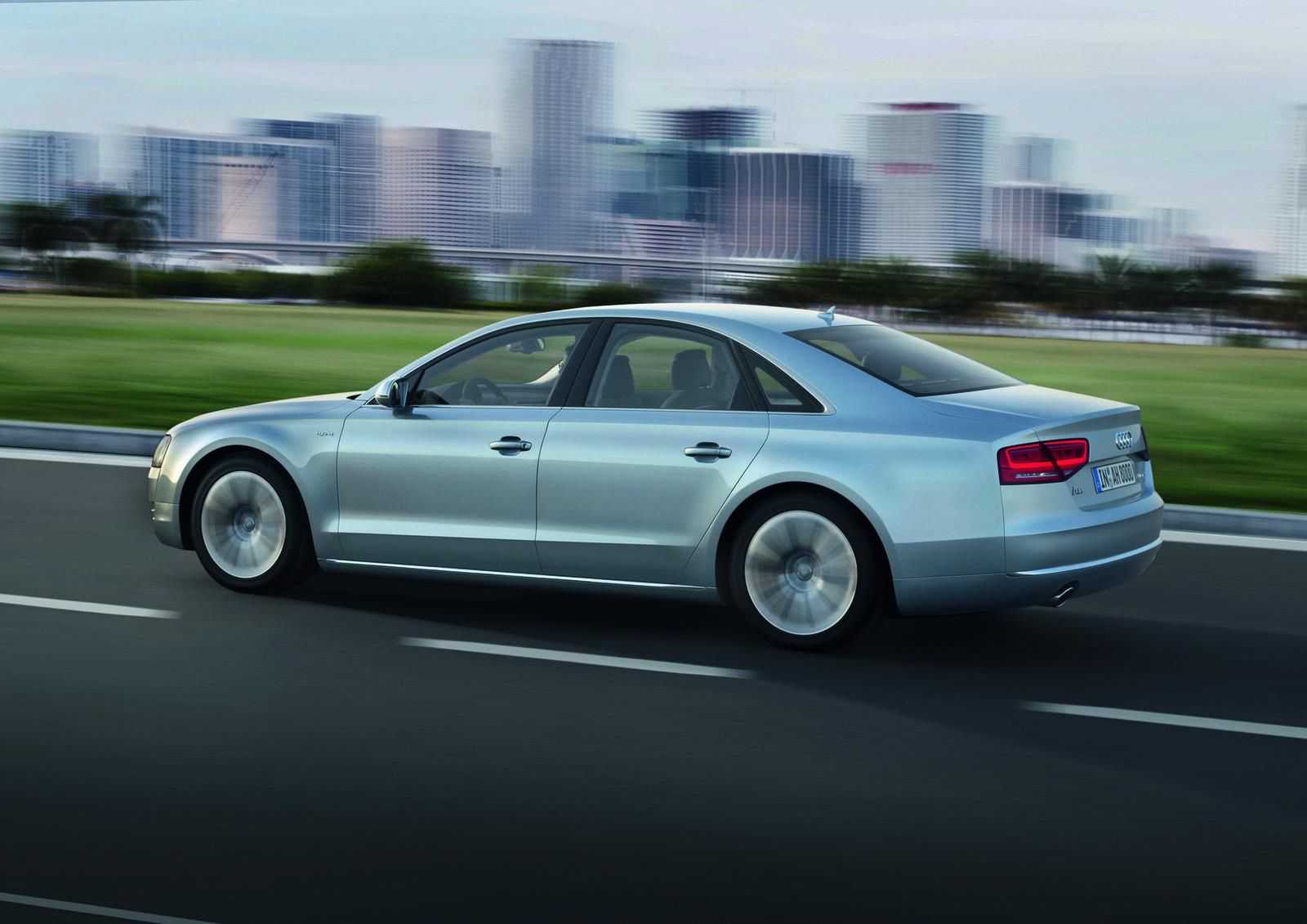 Audi A8 Hybrid