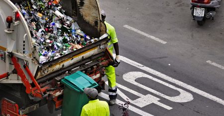 Cena wywozu śmieci o 300 proc. w górę. Kto i gdzie zapłaci najwięcej?