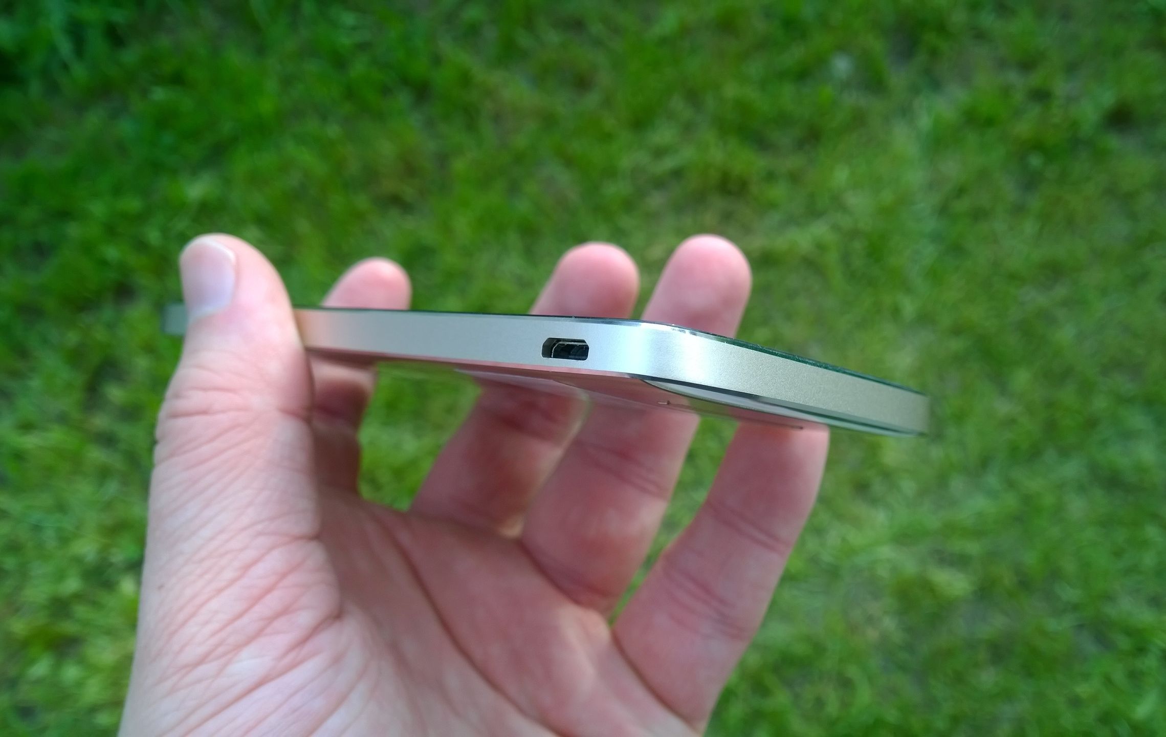 Alcatel One Touch Idol Alpha - pierwsze wrażenia 4