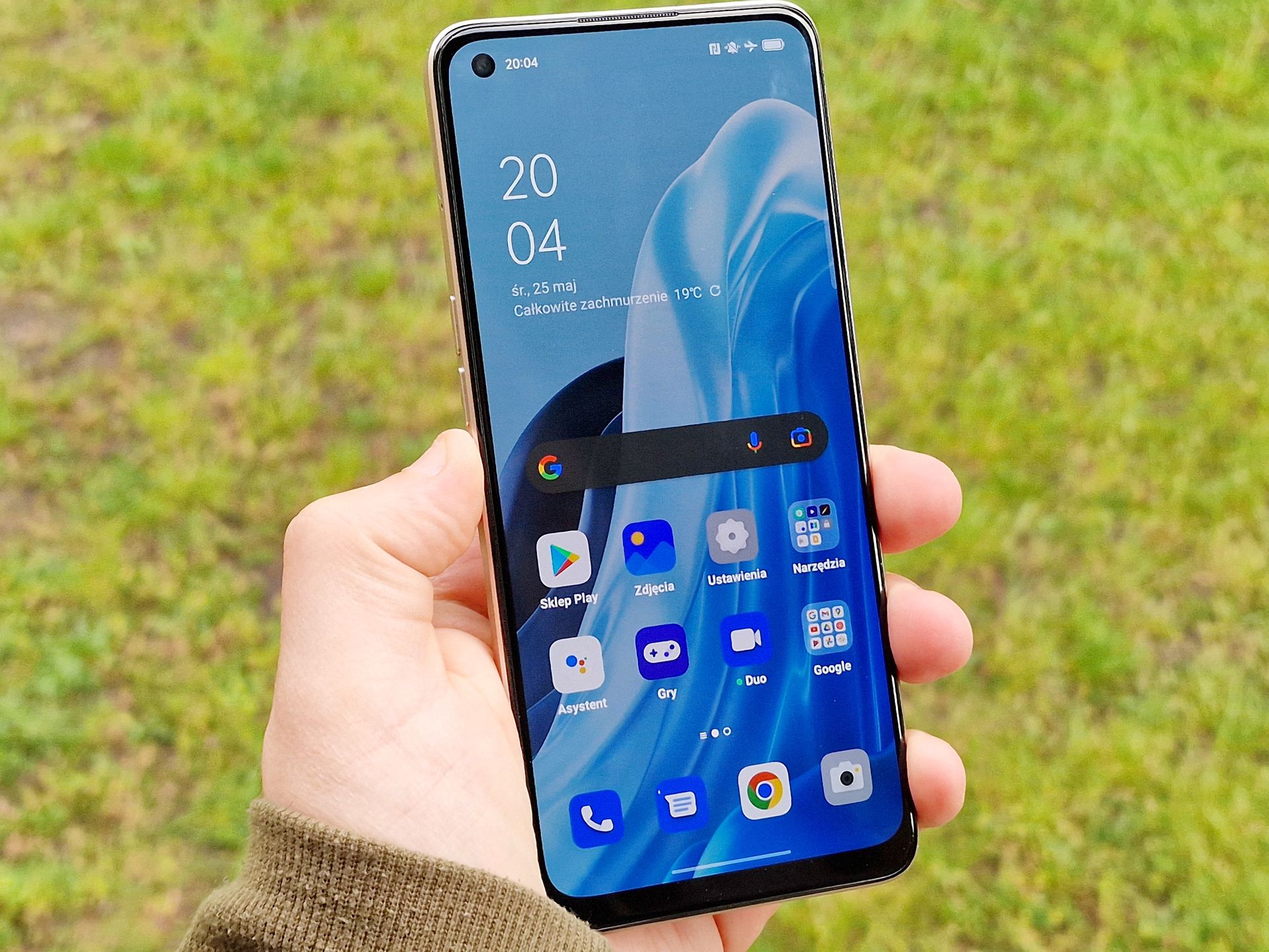 Najtańszy smartfon z mikroskopem. Takie zdjęcia robi OPPO Reno 7 48
