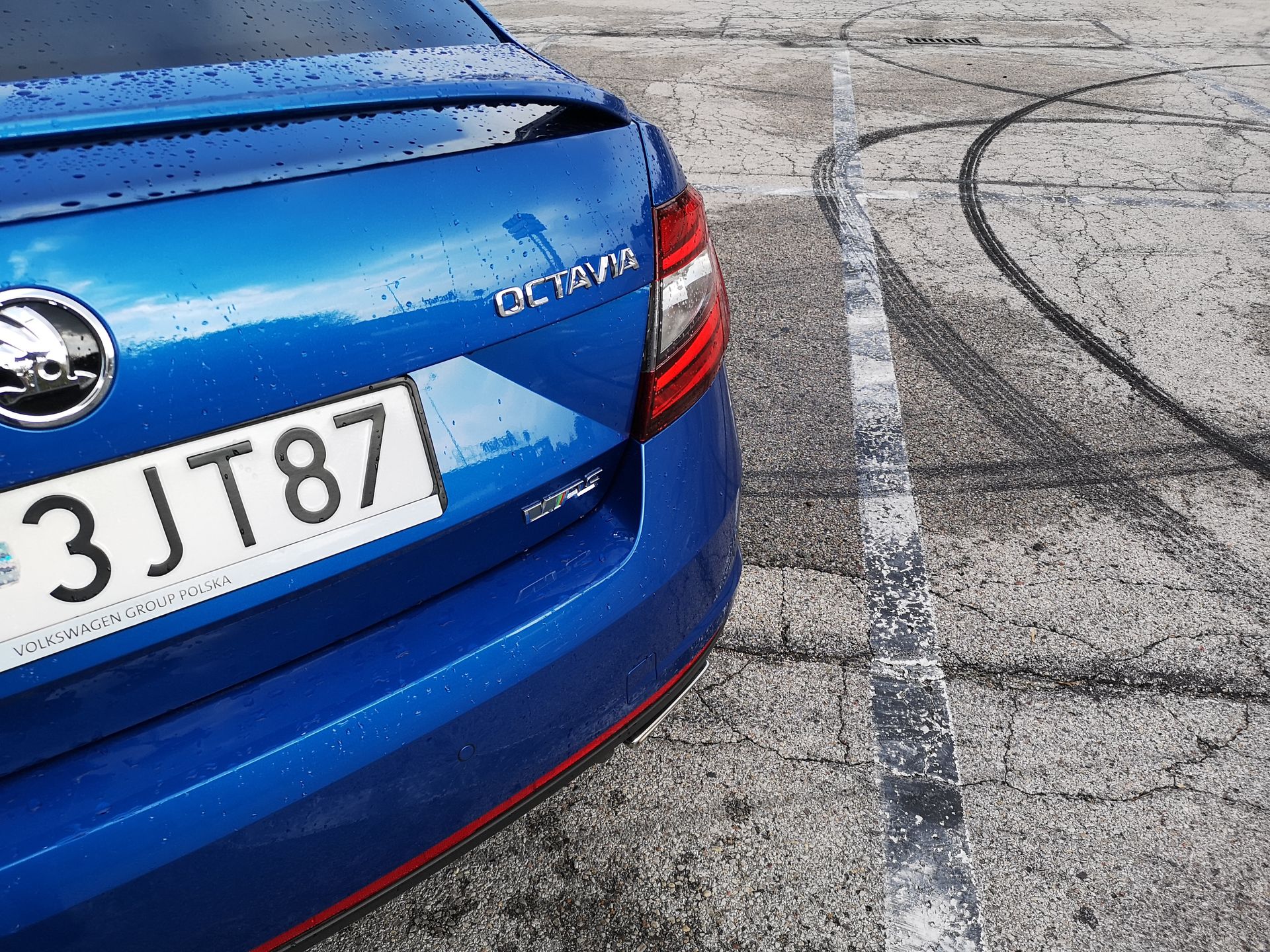 Skoda Octavia RS: audio Canton, zmienne tryby jazdy i system Amundsen 36