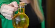 Unikaj takiej oliwy. Nie nadaje się ani do sałatek, ani do smażenia