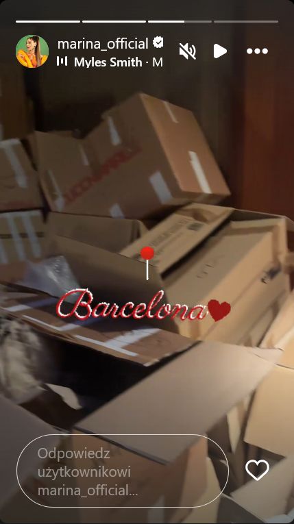 Marina relacjonuje przeprowadzkę do Barcelony.
