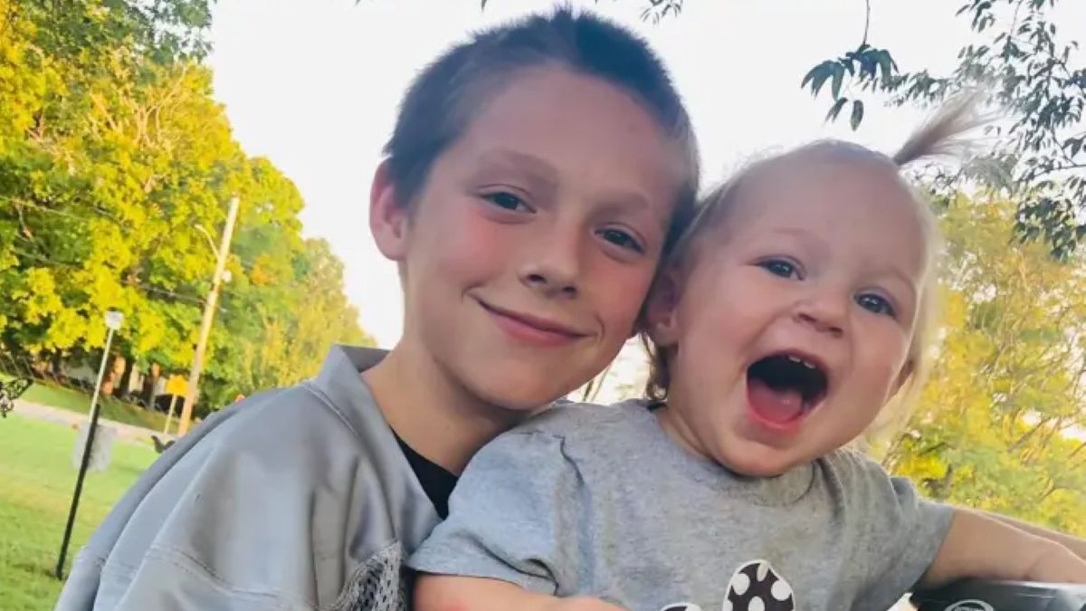 W chwili śmierci Camrynn McMichael miał zaledwie 11 lat. Na zdjęciu z młodszą siostrą 