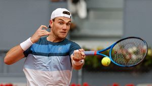 Pokaz siły utalentowanego Brytyjczyka. Włoch sprawił kolejną niespodziankę